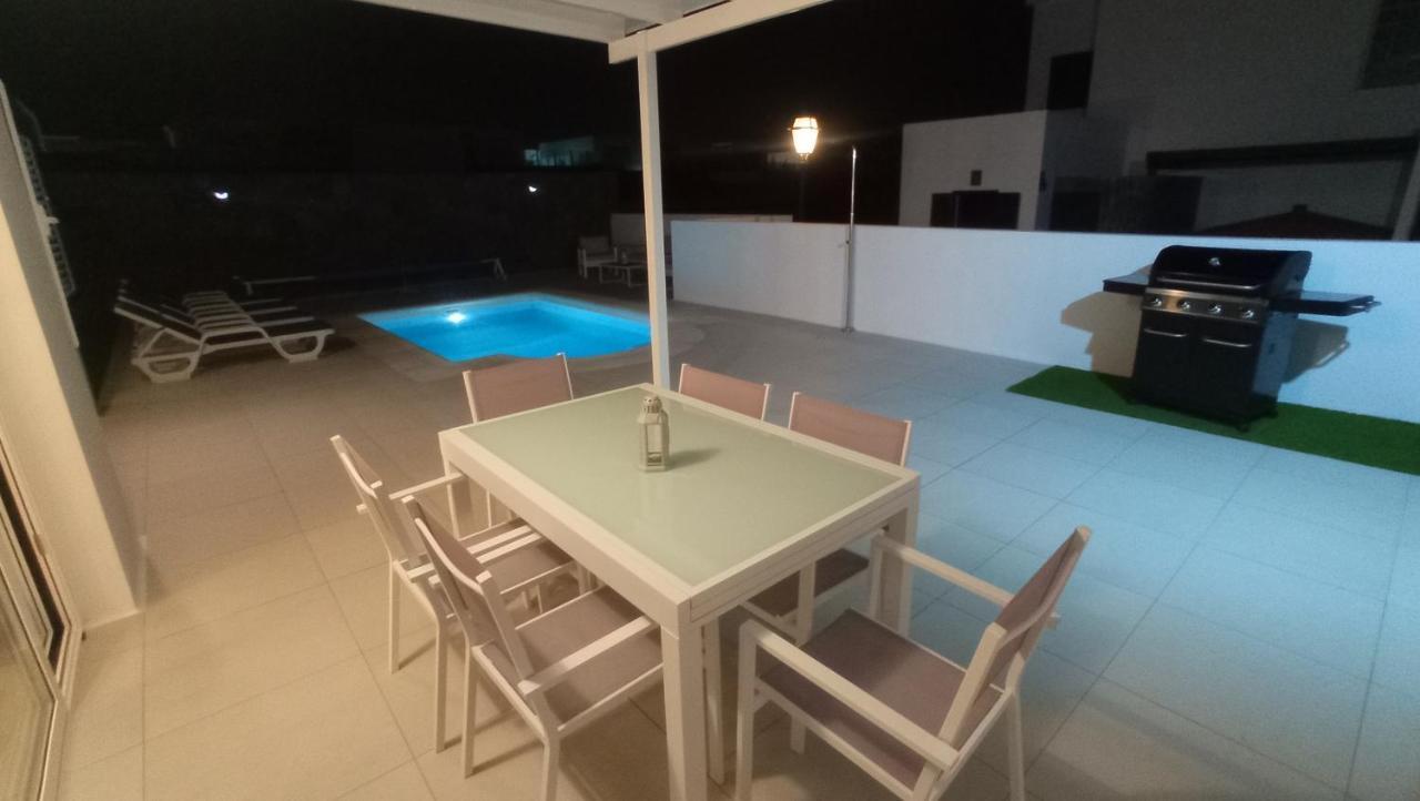 Villa Trafalgar, Magnifica Casa En La Costa Ideal Para Familias Que Buscan Tranquilidad Playa Blanca  Exterior photo